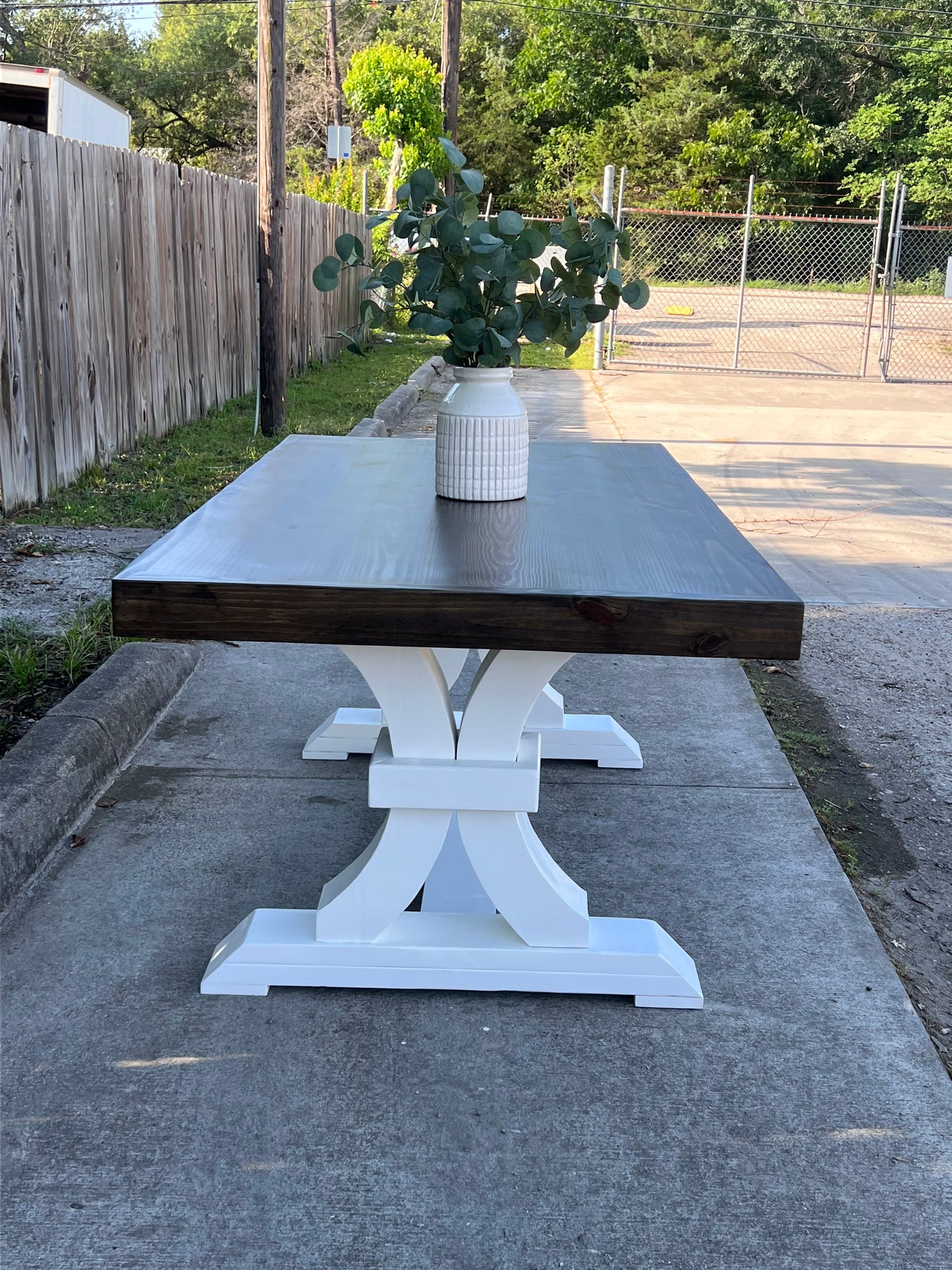 Leona Farmhouse Dining Table – Handcrafted Solid Wood with Flared Pedestal Base