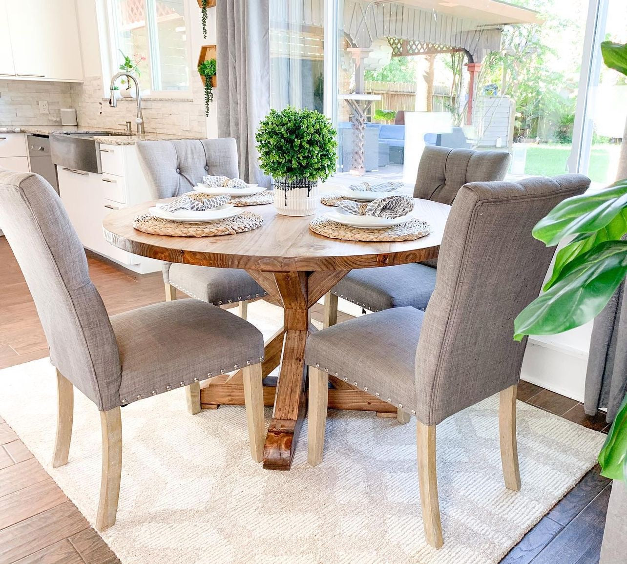 Stella Round Dining table - Solid Wood -Farmhouse - Handcrafted image 0